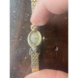 Vintage Bulova "23 Jewels" (Manual Wind)